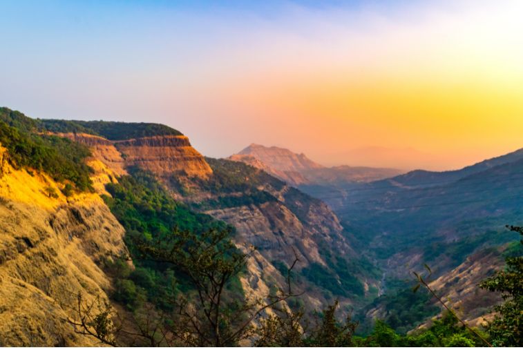 Best Time to Visit Maharashtra
